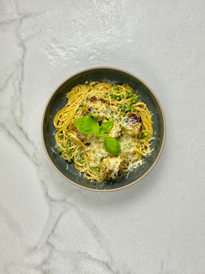 Pesto pasta & meatballs