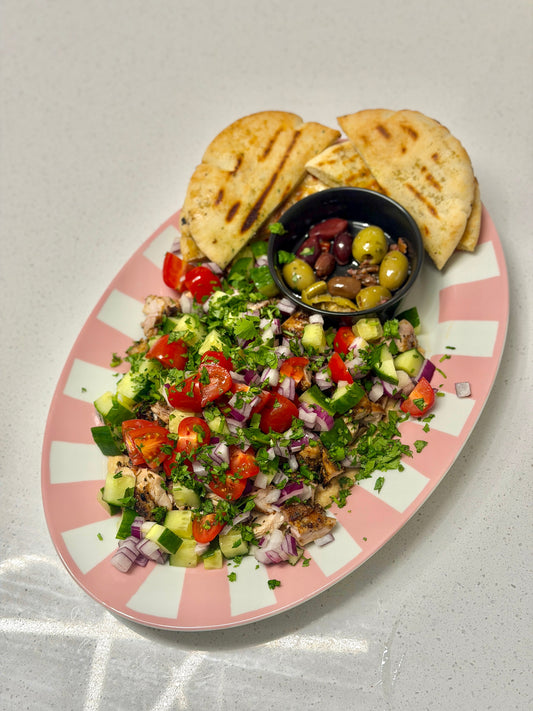 Mediterranean chicken & hummus