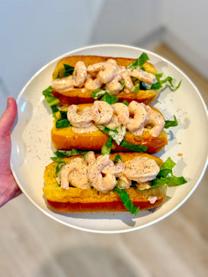 Spicy prawn butter rolls