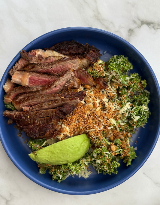 Steak w/ tahini kale salad
