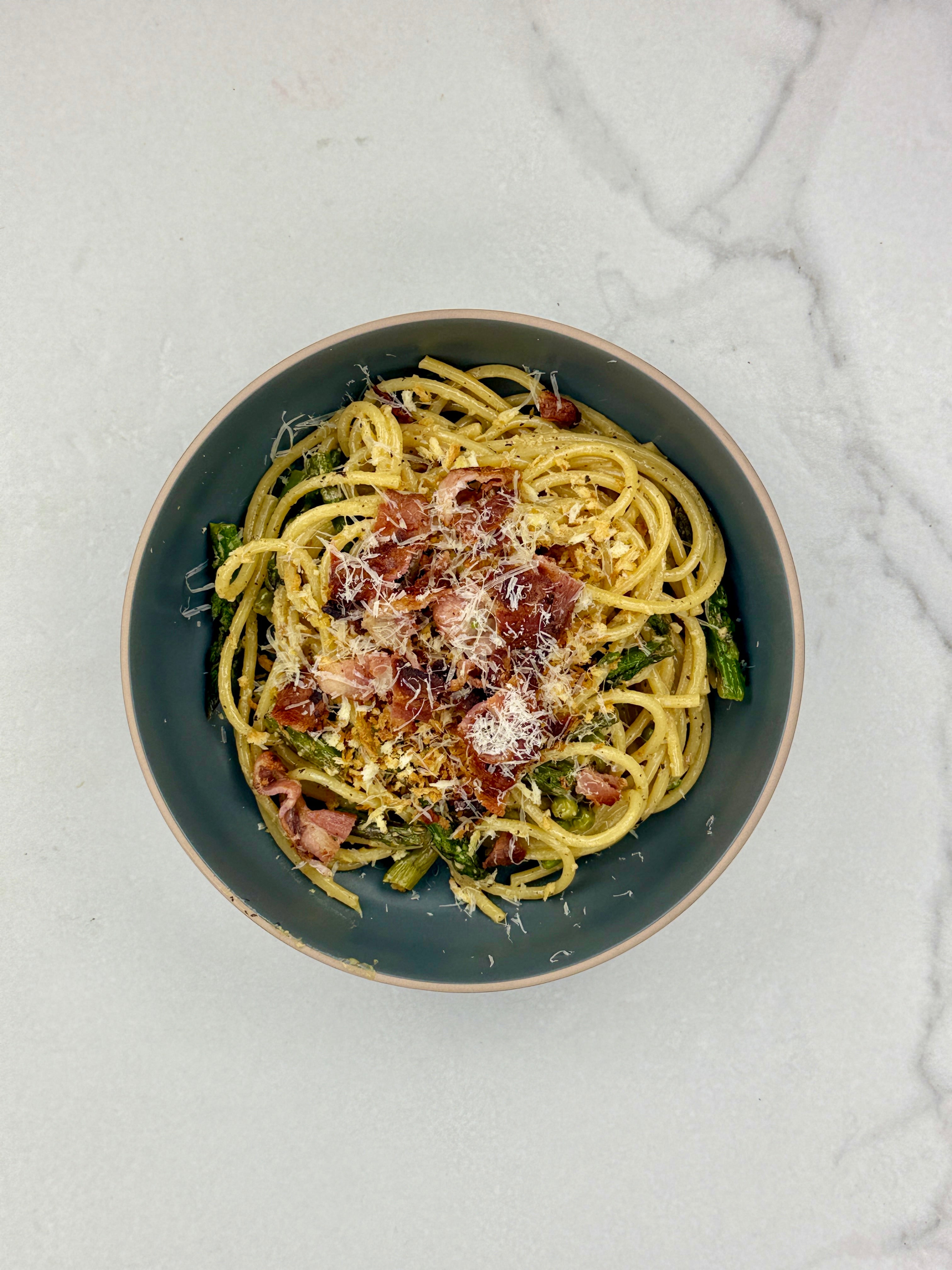 Garlic Cream Bucatini w/ Peas & Asparagus 