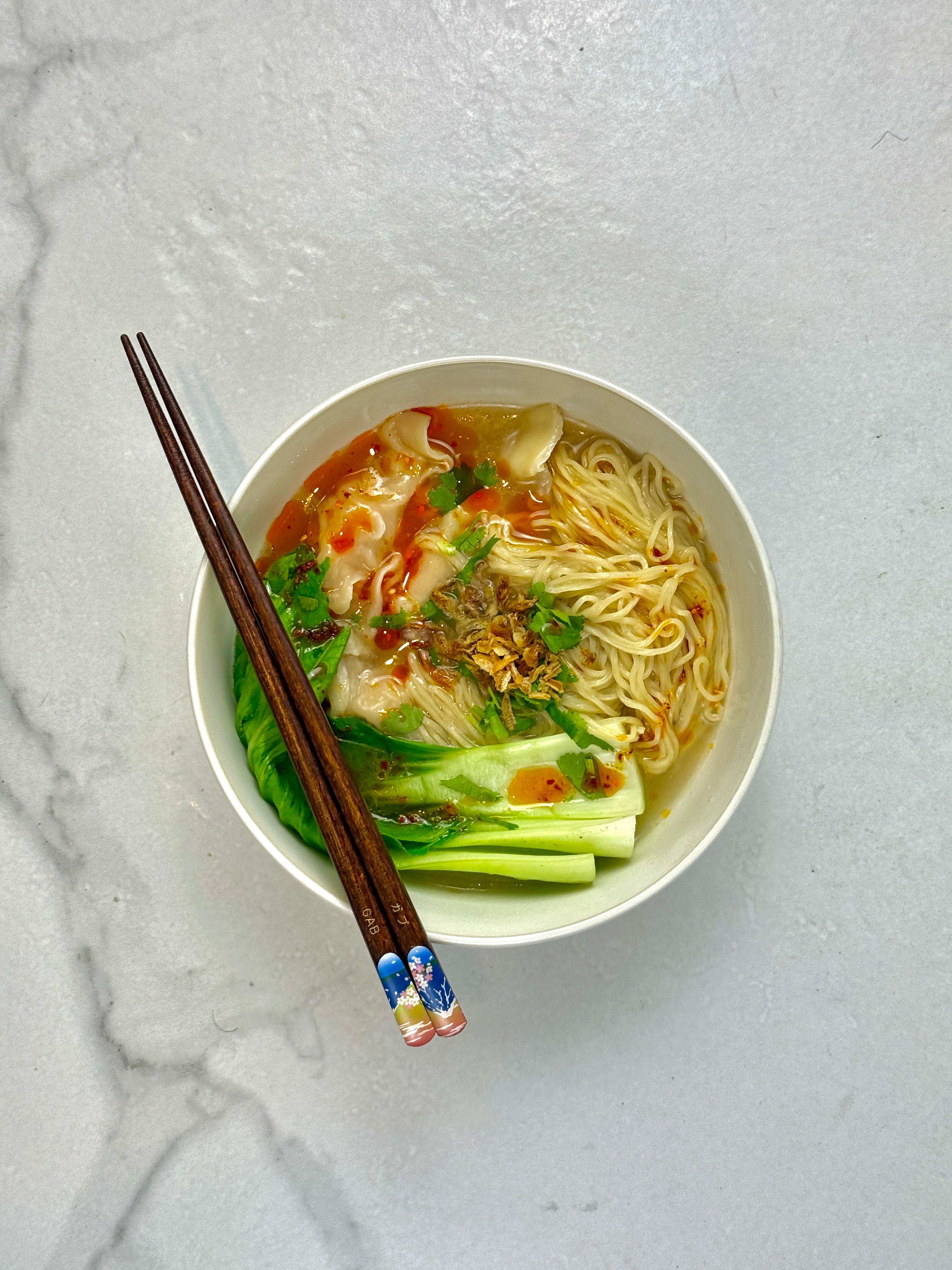 Dumpling & cabbage noodle soup 