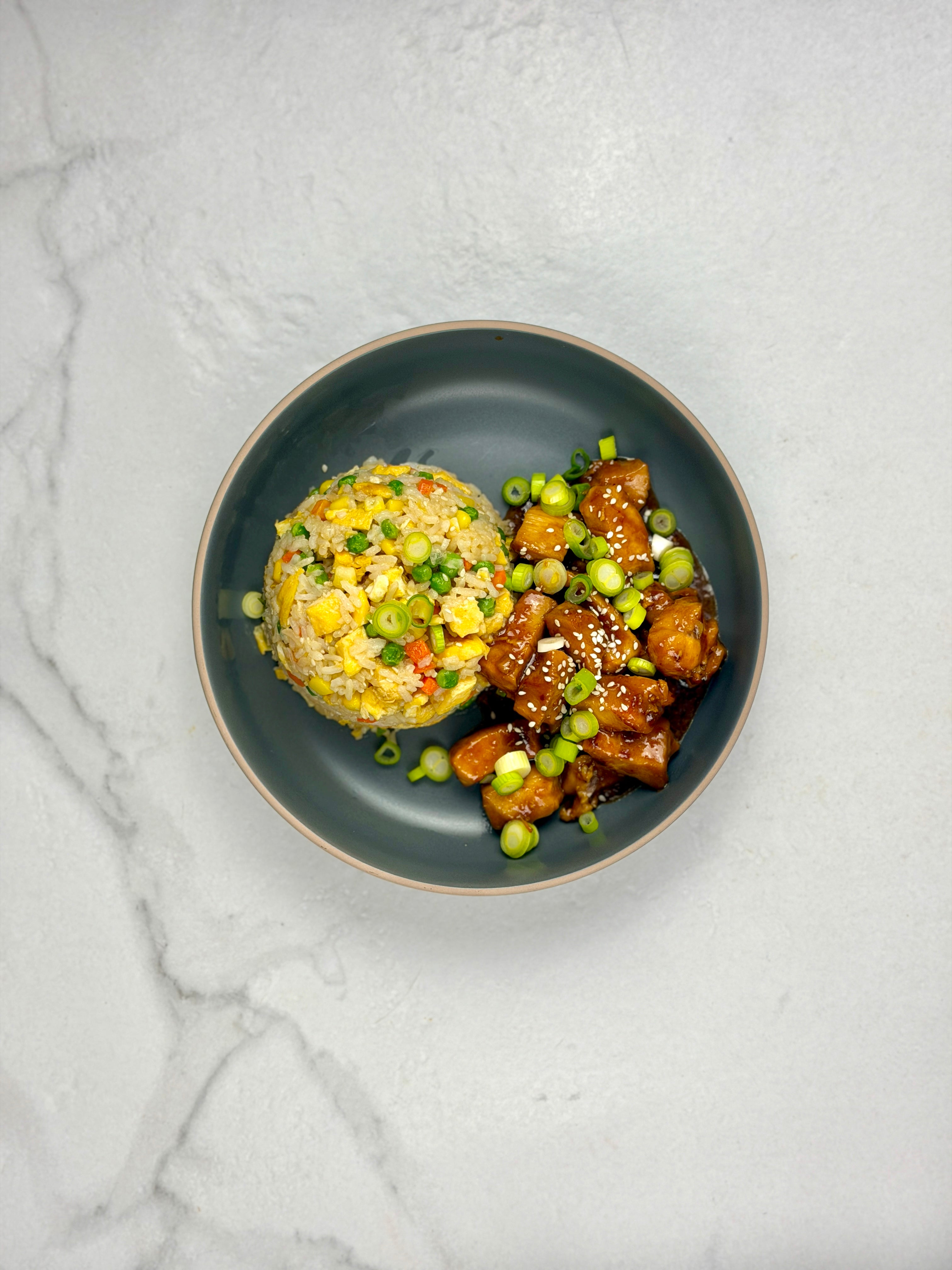 Honey garlic chiekn & egg fried rice