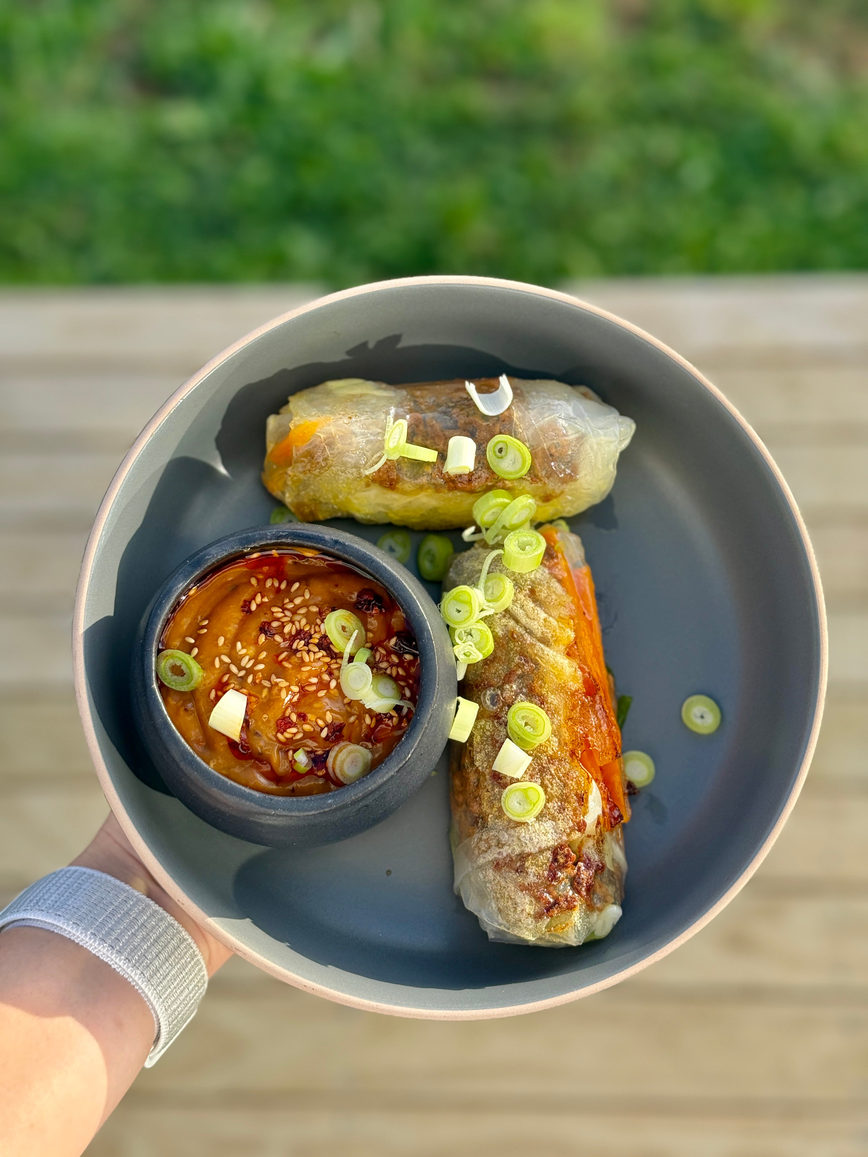 Crispy beef rice roll