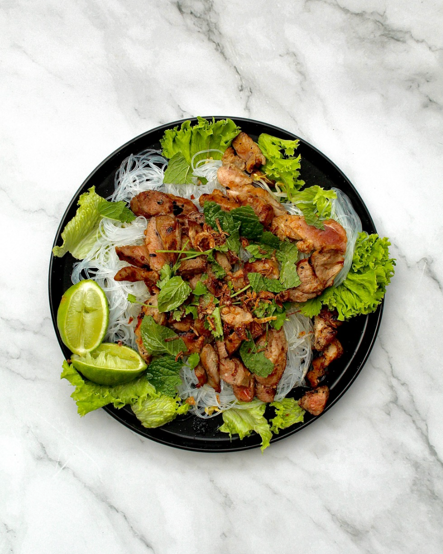 Grilled pork & noodle salad